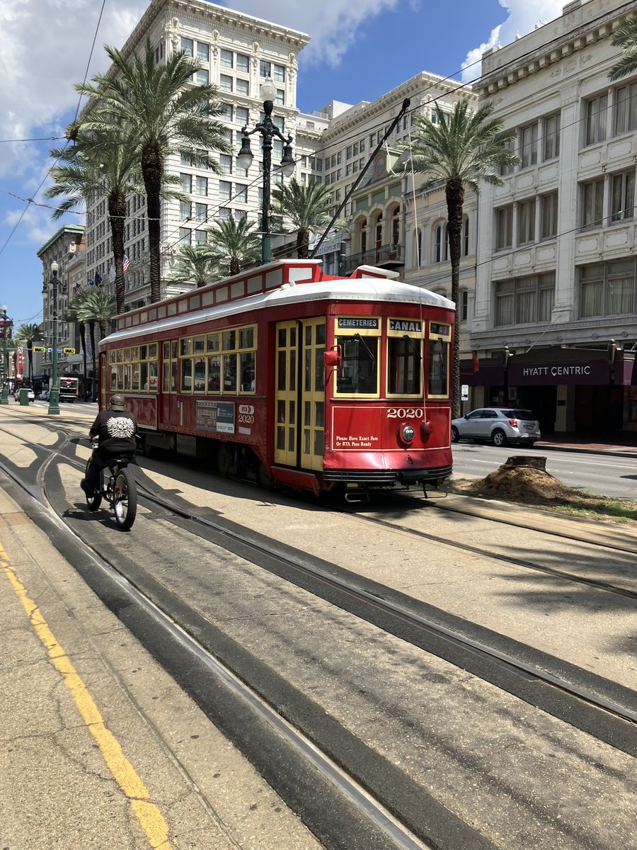 Opsydaisy4's tweet photo. New Orleans the Canal Streetcar Line https://t.co/Gy78BuPhJ6
