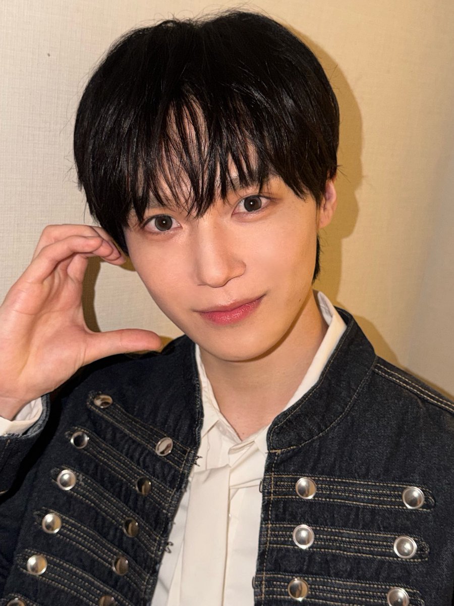 cloudten_member's tweet photo. #エクボの王子 大和田歩夢です👑
シアター公演がスタートしました🎉
見にきてくれたWindsの皆んな本当にありがとう🌪️
少しでも気になってるそこのあなた🫵
シアターで待ってるよ！
虜にしてみせるから👑

#Cloudten #大和田歩夢 https://t.co/LFFjxtFZ1Y
