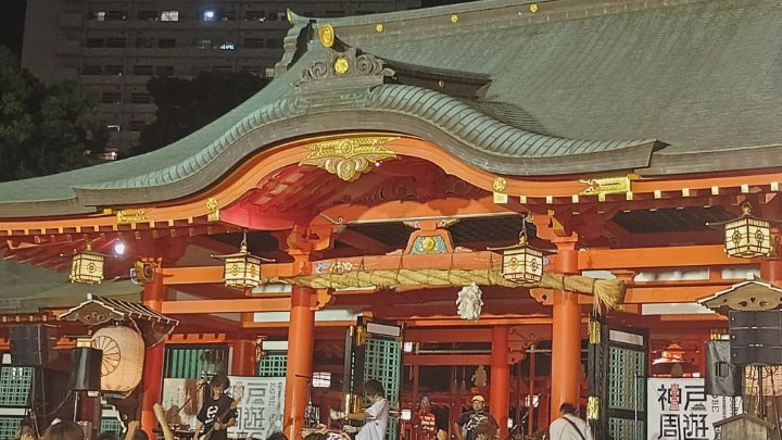 AcoromoCamp's tweet photo. 生田神社大海夏祭りでセックスマシーン!!のLIVE。めーーっちゃ楽しかった。夜はもう涼しい。 https://t.co/ajO8a6US2U