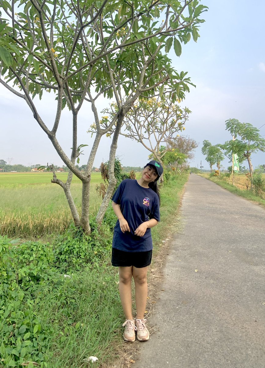 slvfbri's tweet photo. pagi ini aku jogging with view 🍃

kalo kalian ngapain? udah produktif atau masih tidur? 😋 https://t.co/PbnzD8As5s