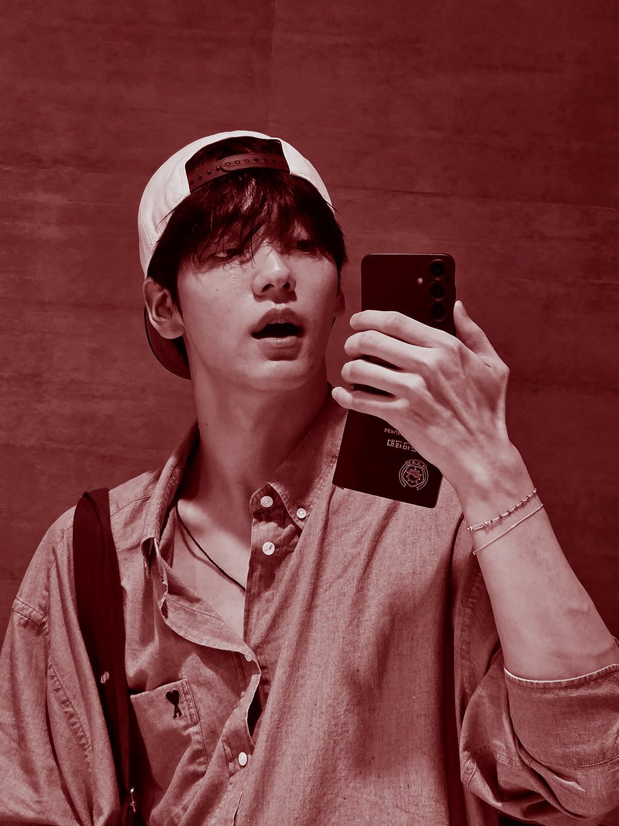 marzclipsz's tweet photo. ⠀  
⠀  ⠀ thomas or soobin choi ; 00's line
⠀⠀⠀korean   +   British   with  1,78cm
⠀  ⠀ psychology student, homossexual
⠀  ⠀    ㅤ https://t.co/fkdqJj11uM