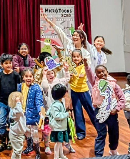 scientist_mum's tweet photo. STEMtacular! Thanks to the City of Gosnells for hosting this fun filled national science week event! Had a blast delivering an interactive #show! 
#scienceweek #stem #kidscience #DrRina #rinafu #rinawong  #femalescientist @inspiringaus @inspiringwa https://t.co/OqL5oQ89Qi