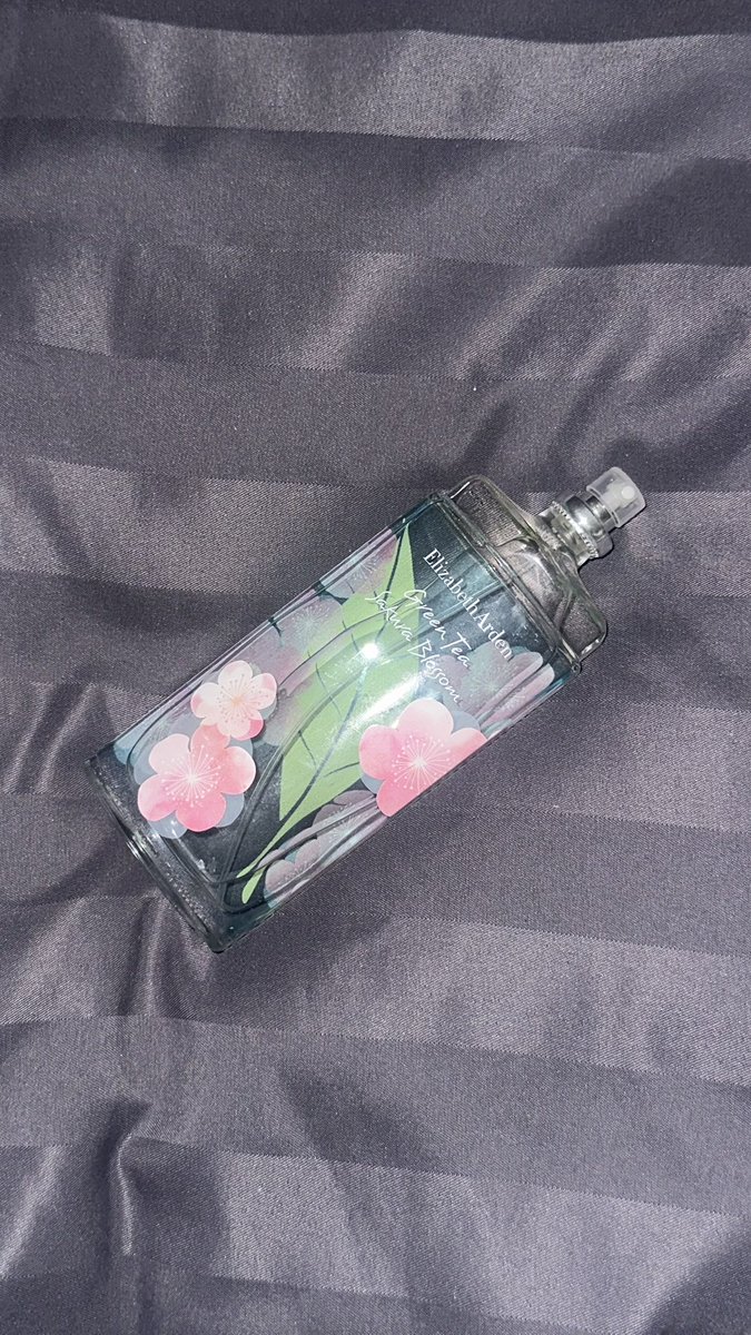 bebbberry's tweet photo. ส่งต่อ600 ใช้น้อยมาก็ลดได้นะคะ เดมเลย ส่งฟรีค่า #ส่งต่อ #ส่งต่อเครื่องสำอาง #ส่งต่อคสอ #ส่งต่อสกินแคร์ #ส่งต่อเครื่องสำอางมือสอง #ส่งต่อเสื้อผ้า #stylistshop #ส่งต่อน้ำหอม https://t.co/zdsmXRQwzF