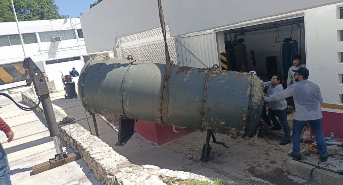 IsssteEnAccion's tweet photo. 🔧♨️ En la Clínica Hospital “Dr. Patricio Trueba Regil”, en Campeche, realizamos mantenimiento correctivo al sistema de agua caliente.

Los trabajos incluyen la rehabilitación del tanque, renovación de aislamiento térmico y adecuación de sus conexiones y componentes para recuperar condiciones adecuadas de operación. 🏥

Seguimos atendiendo instalaciones esenciales para el funcionamiento diario de nuestras unidades médicas. 🛠️💧