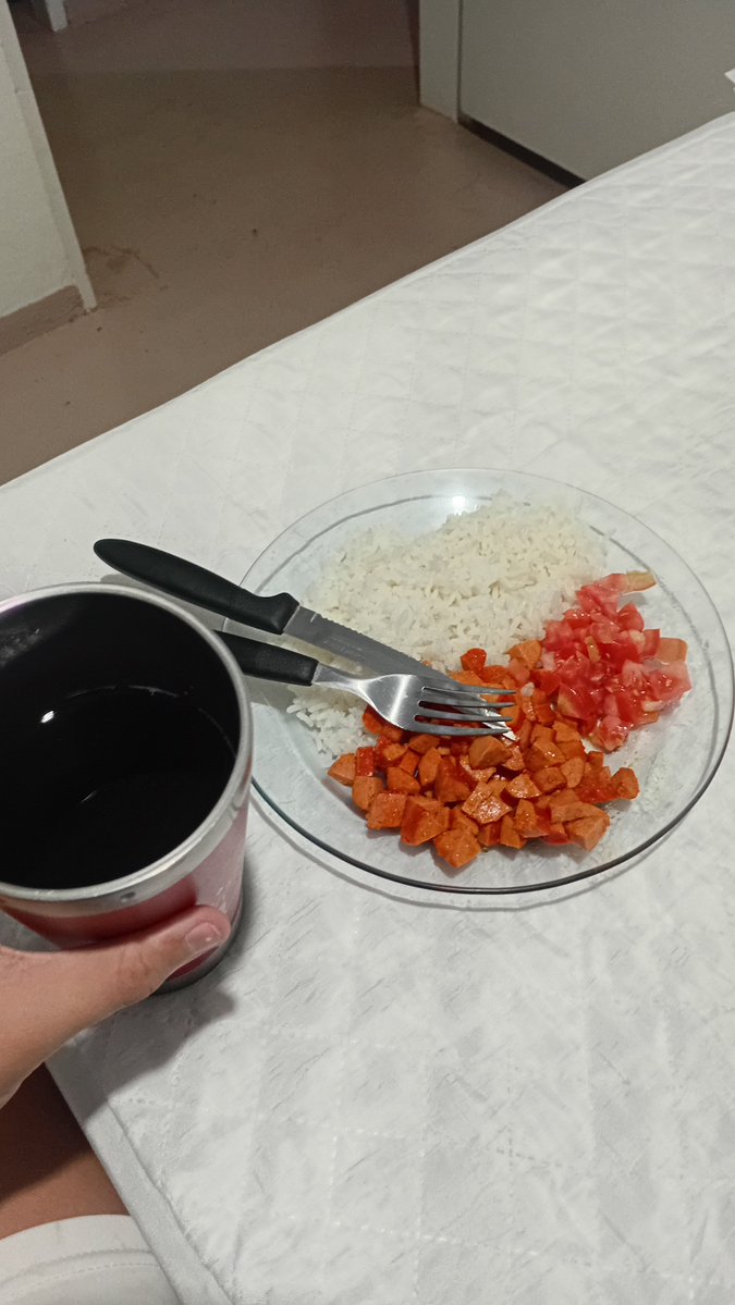 _felipeagusto10's tweet photo. Slk isso é MT bao 😋
A coca é de lei 🤣🤣🤣 https://t.co/tpMcDEgesM