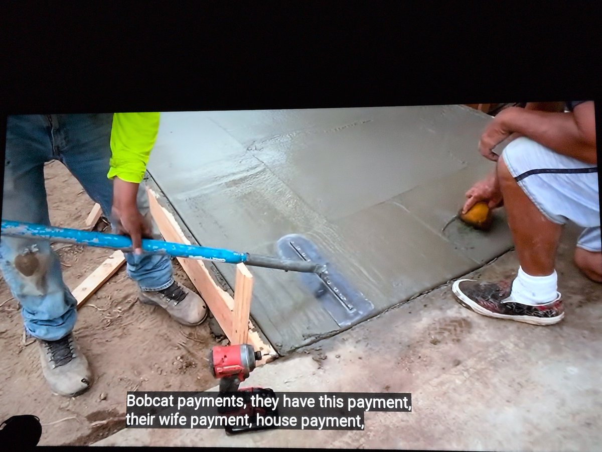 dallybeans's tweet photo. This is my favorite thing to watch on YouTube these days: how to form and cast concrete. 🍿 https://t.co/xsFv3vIaL7