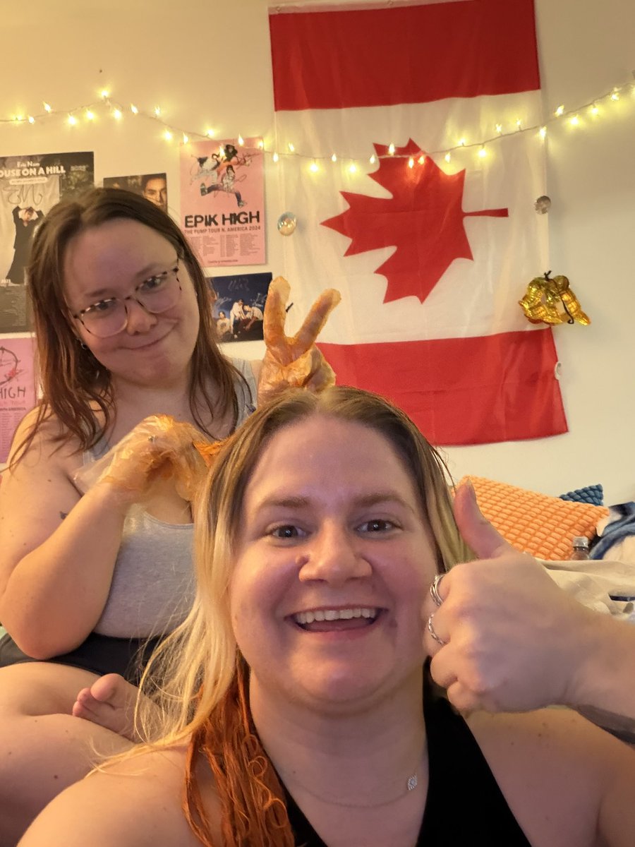 seokwinning's tweet photo. Are Ang and I going to an event if I don’t have her dying my hair the night before/of said event?! https://t.co/fcXykMITC5