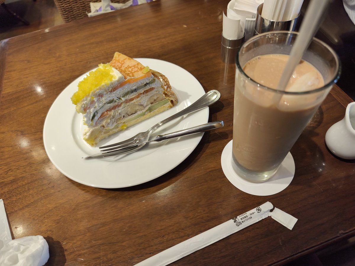 Technetium__43's tweet photo. 京都に行ってきたよ！市バスで死にかけた https://t.co/s7tQlUwDsS