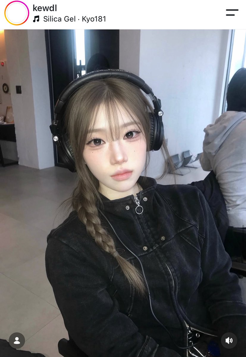 SfctZ8's tweet photo. 大優勝ﾁｭﾙﾁｭﾙ水光カラコンはこれ‼️数ある水光の中でも透け感최고すぎてこれ以外使えないㅠㅠ https://t.co/sfdaSWUVOi