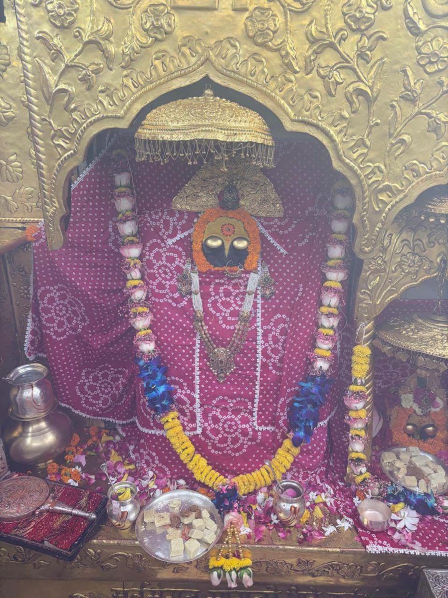 HinduTempleLiv's tweet photo. 🌹 || जय माँ नैना देवी || 🌹
आज के दिव्य दर्शन दिनांक: 09.08.2026
​"ऊंचे पहाड़ों वाली, भक्तों के दुखों को हरने वाली,
माँ नैना देवी के पावन चरणों में कोटि-कोटि प्रणाम।"
​माँ के सुंदर स्वरूप के दर्शन कीजिए और अपने दिन की मंगलमयी शुरुआत कीजिए। करुणामयी माँ आपकी हर मनोकामना पूरी करें https://t.co/8mH8W4nWMg