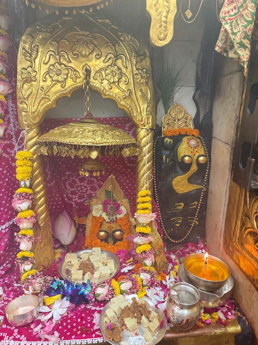 HinduTempleLiv's tweet photo. 🌹 || जय माँ नैना देवी || 🌹
आज के दिव्य दर्शन दिनांक: 09.08.2026
​"ऊंचे पहाड़ों वाली, भक्तों के दुखों को हरने वाली,
माँ नैना देवी के पावन चरणों में कोटि-कोटि प्रणाम।"
​माँ के सुंदर स्वरूप के दर्शन कीजिए और अपने दिन की मंगलमयी शुरुआत कीजिए। करुणामयी माँ आपकी हर मनोकामना पूरी करें https://t.co/8mH8W4nWMg