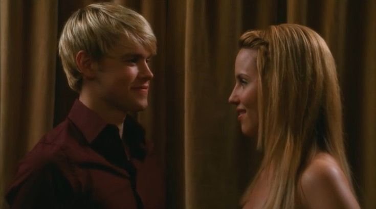 isaaa03__'s tweet photo. el fomo que me dan estos 2 porque sirven una cara insana y miss quinn fabray tiene a sam en la palma de su mano dios mio son perfectos https://t.co/ntzN0rHIVc