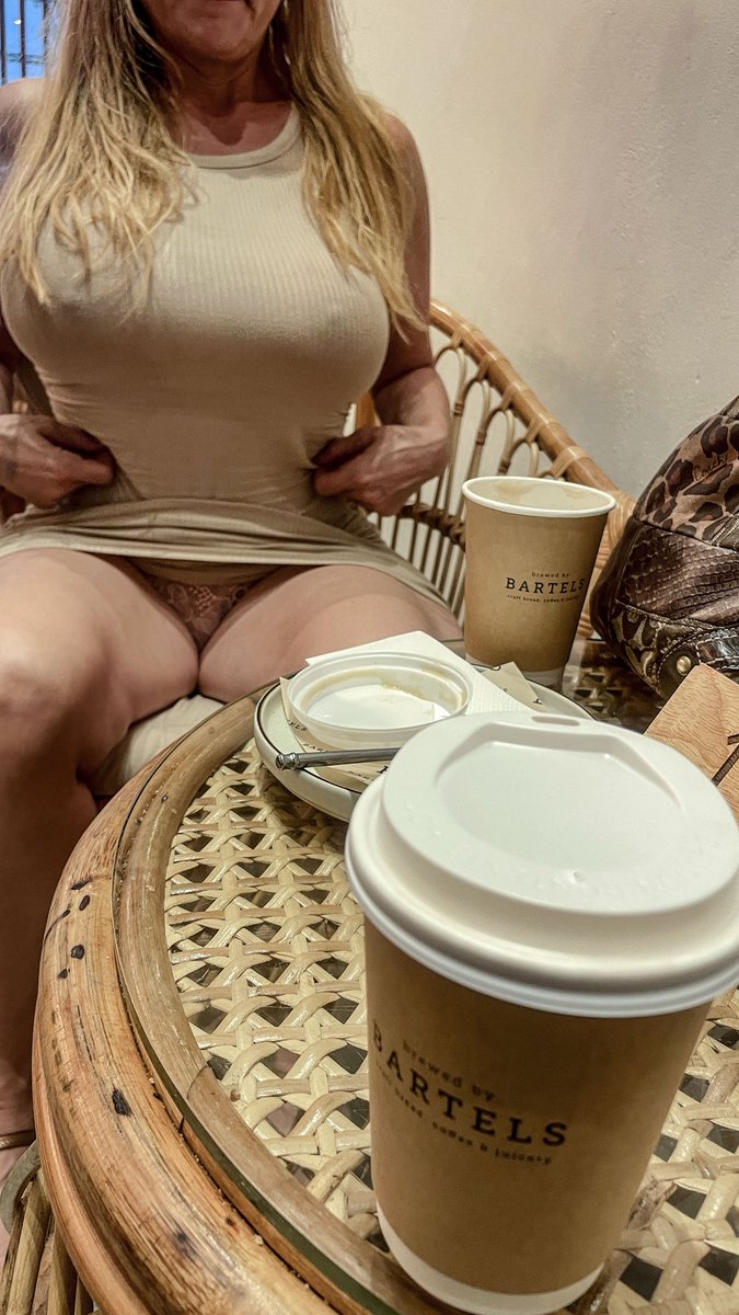 WanderStewards's tweet photo. No Shame Walk: When you’ve been out all night and it doesn’t feel strange to be getting coffee on your way home at 7AM just in time for work at 9AM. Nightlife here and all day food options really hit different. https://t.co/xTZ2P0n837