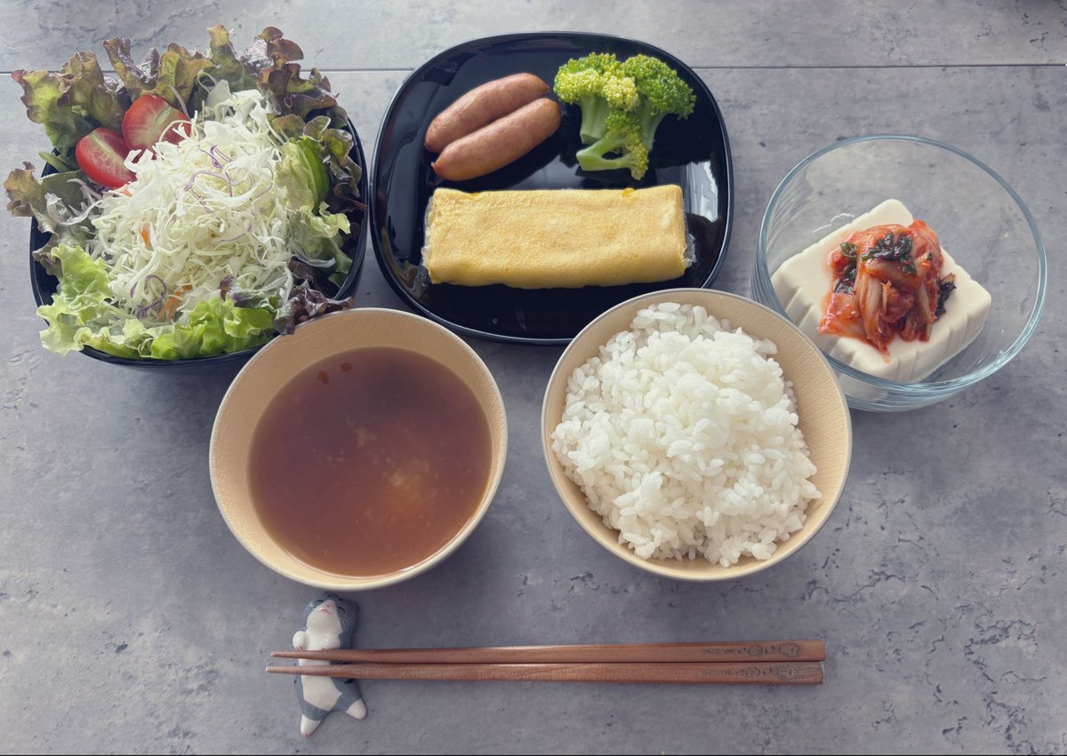 sencha_love's tweet photo. 今日の嫁カフェ。嫁は食べないのに私の朝ご��ん作ってくれた😭 https://t.co/uHMwGL2lQw