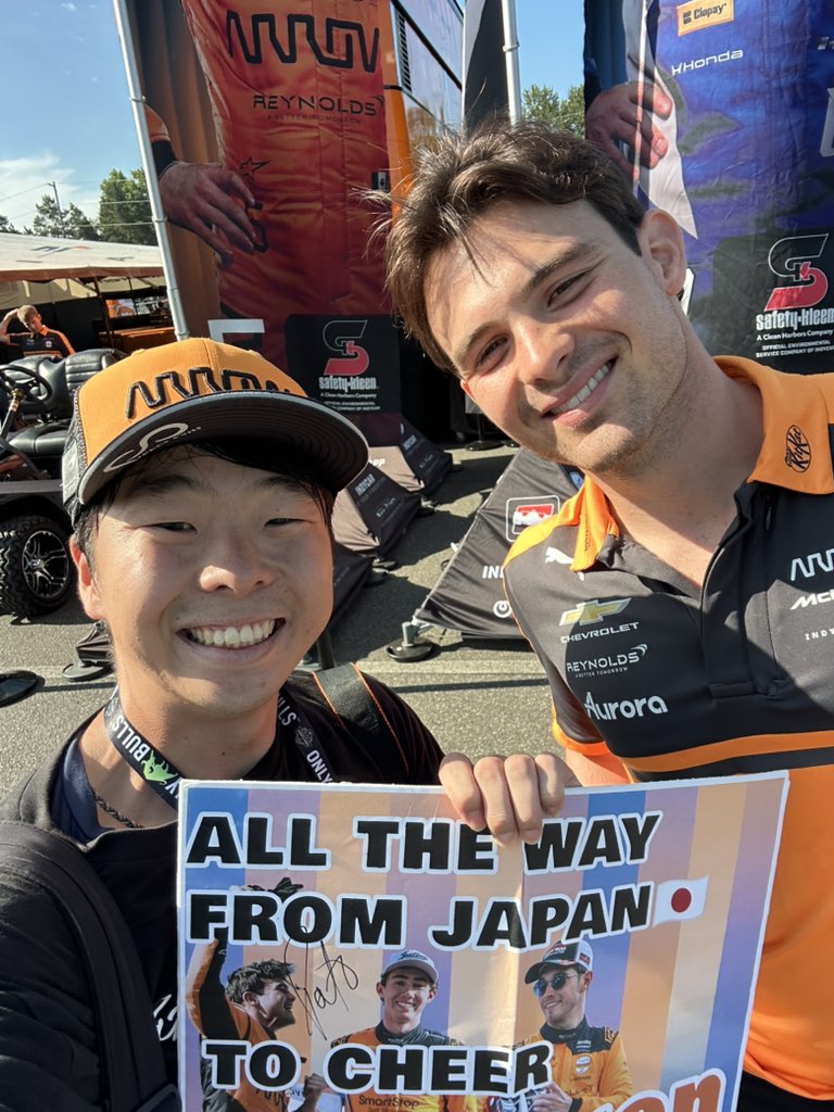 mashiro_REAL17's tweet photo. 1つ人生の夢が叶いました🧡
大好きなパトオワードに会えた〜!!
会った際のファンサがやばすぎた!!
本当にありがとう😭😭😭
#indycar #indyjp #PO5 https://t.co/t5rwOJIBxr