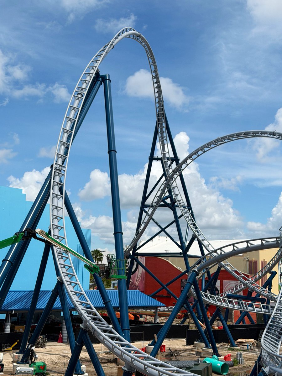 coasterstudios's tweet photo. My first time seeing this in person since the track was completed. It’s so wildly impressive, what an epic transformation of this side of the park. Just a twisted mess of track! Several really tight clearances too, that’s gonna make for a pretty thrilling ride! https://t.co/Rr6QnV2zb0