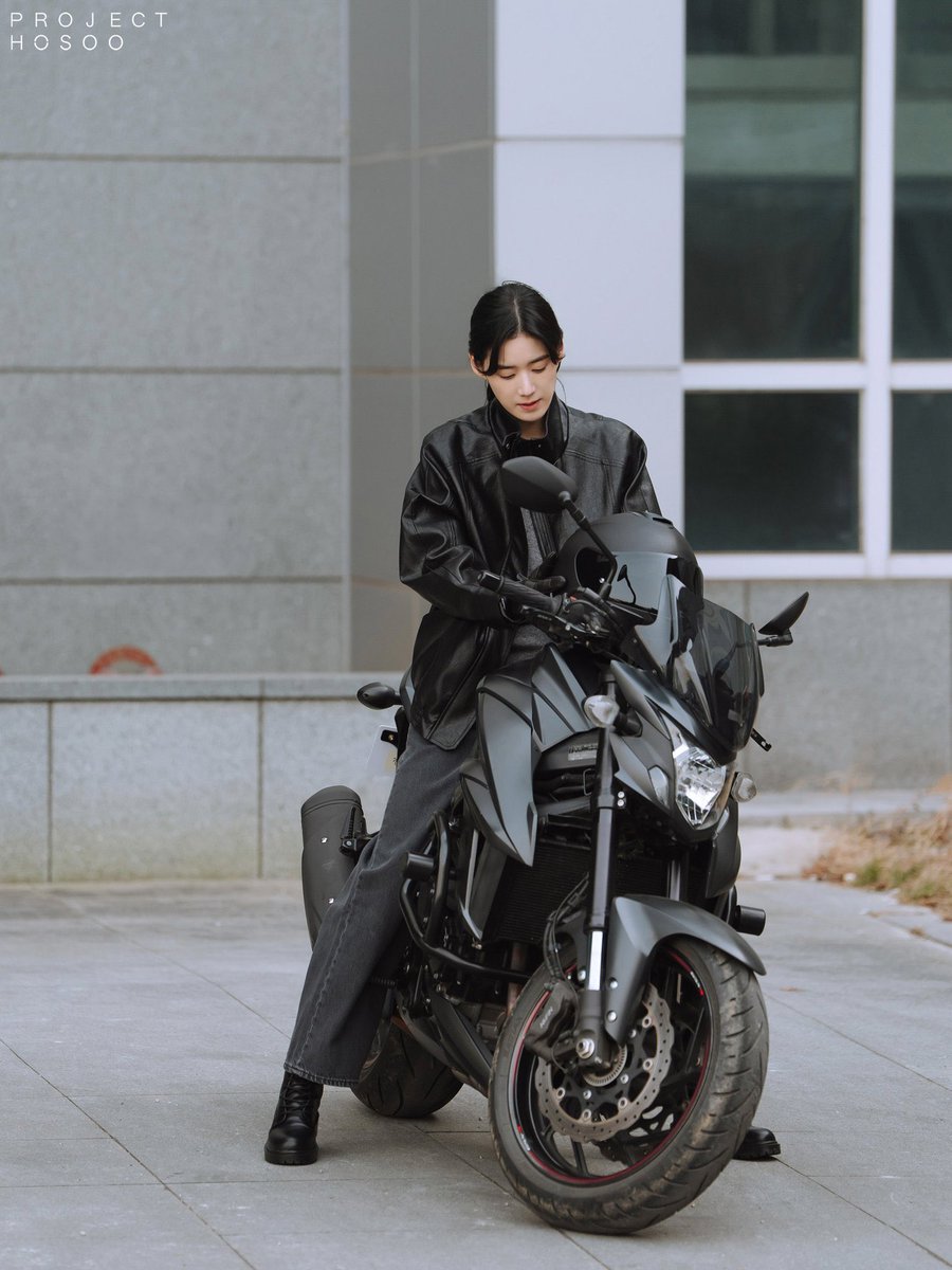 chokochip144881's tweet photo. 하... 기럭지 진짜 훤칠하시다... 못참겠다 https://t.co/8eBwlJpi7f