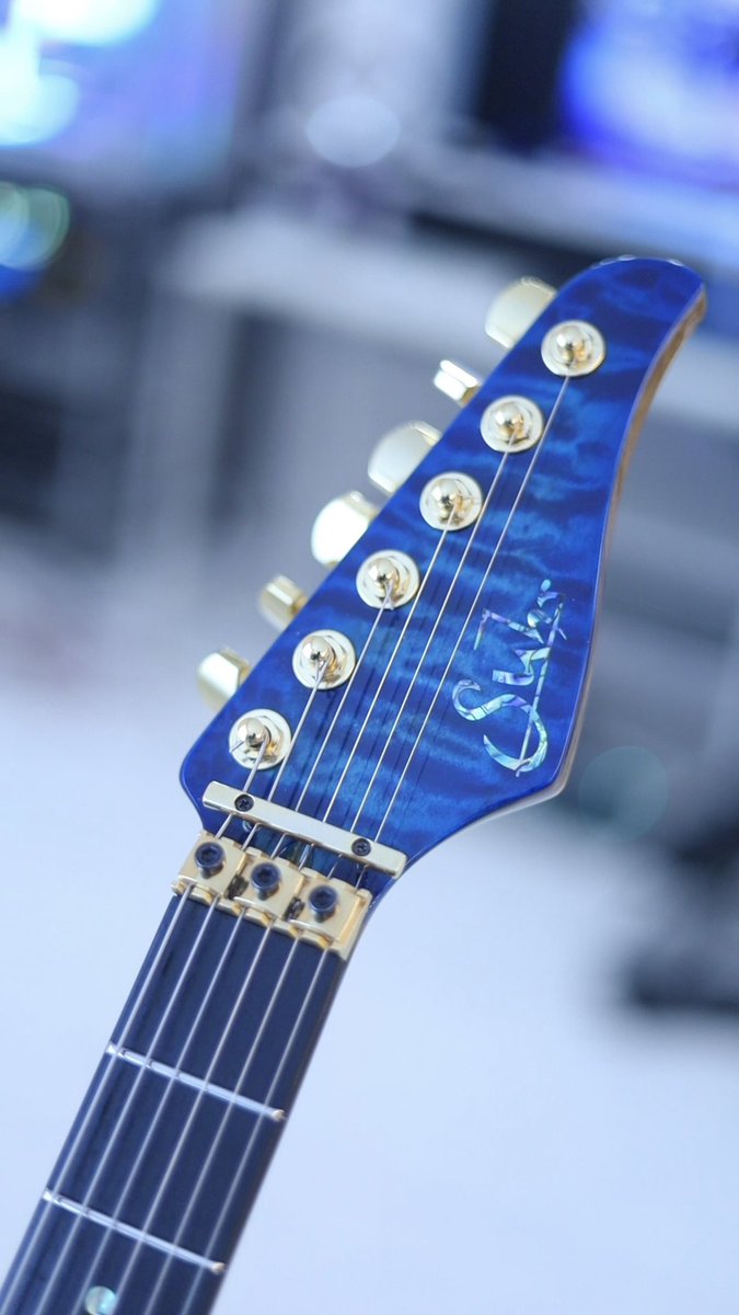 Ryoxx1124's tweet photo. my new gear...

念願だったSuhrのギターを
なんとオーダー品で購入しました..!!
カッコ良すぎる…

#Suhr 
@SuhrCustom 
Suhr custom modern https://t.co/C51OfFNPFj