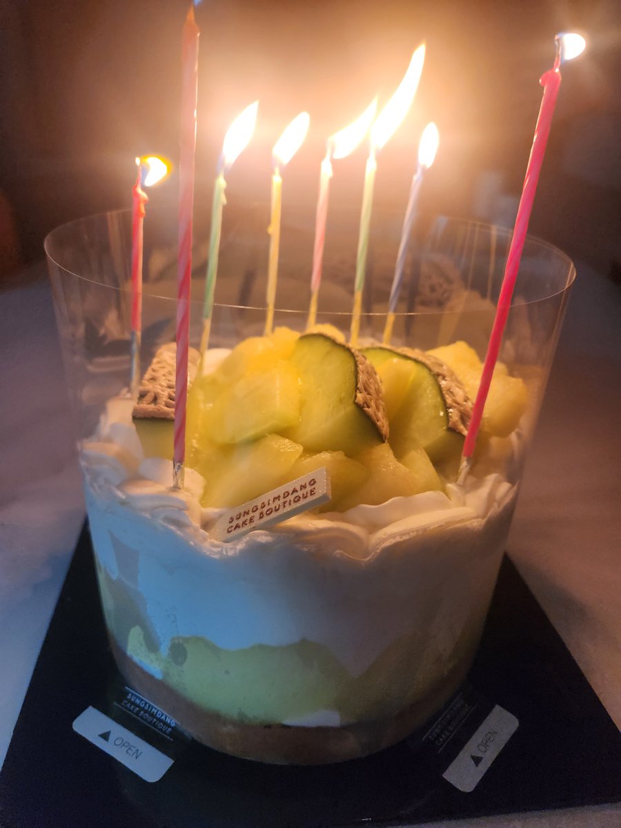 stern_A1's tweet photo. 축하해 주신 모든 분들 너무너무 감사드려요!!
덕분에 좋은 하루 보냈습니다🥰🫠 https://t.co/92MtE7CALc