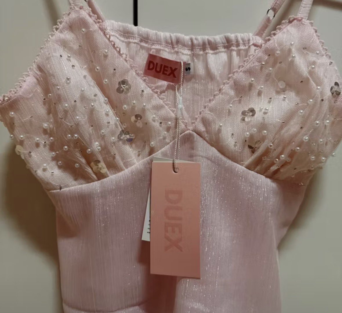 babeicaty's tweet photo. duex mina
size : S
price: 190
free shipping na พต dm for me 🧚🏻‍♀️🍬

#duex #ส่งต่อduex #feelfree #shewere #vgh #เสื้อผ้าไอจี https://t.co/M6NDzCfzsF