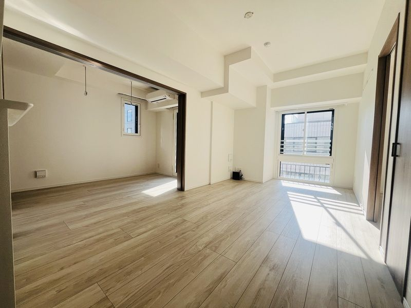 ablazetokyo's tweet photo. 🌟アブレイズ不動産note🌟
＼中央区エリア、本日のイチオシ物件をご紹介！／

🏡物件名：THE MAYFAIR
🛋️間取り：2LDK
🚶‍♀️#築地駅 から徒歩1分！

しかも…
『仲介手数料無料または半額以下保証』✨

📸詳しい内容はHPをチェック！
🔗https://t.co/OAWbwJu7MY https://t.co/74CVaQutGT