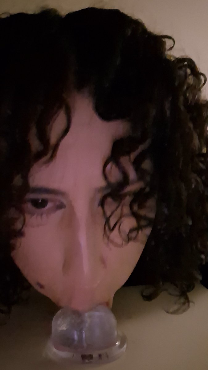 fermm___'s tweet photo. Just practicing for the real thing 👅
#nsfwtwtًً  #femboy #trans #twink https://t.co/lKb74kkKln