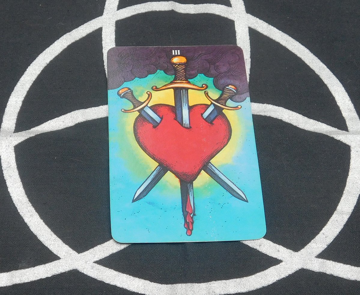 revheydi's tweet photo. III  Heart  .   Corazon III .
Rev Heydi Tarot. https://t.co/scoQJZgbXG