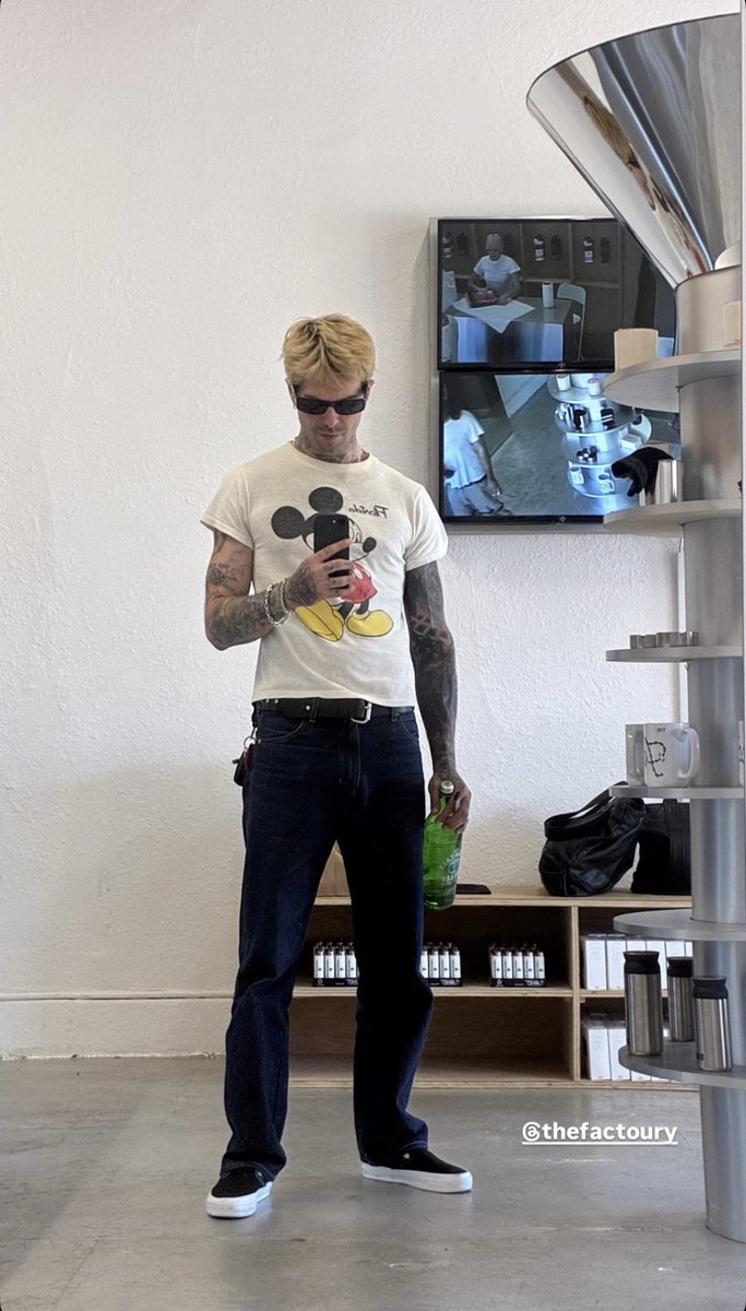 thenbhdfiles's tweet photo. Jesse Rutherford via Instagram Story. 🤍 https://t.co/PpZOoUE0Uj