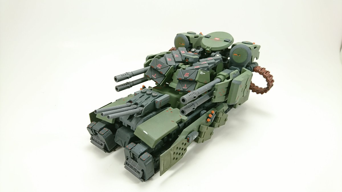 rufutoTG's tweet photo. 昔作ったカッコイイ戦車あるよ
#フレームアームズ https://t.co/2YxbZkqOrs