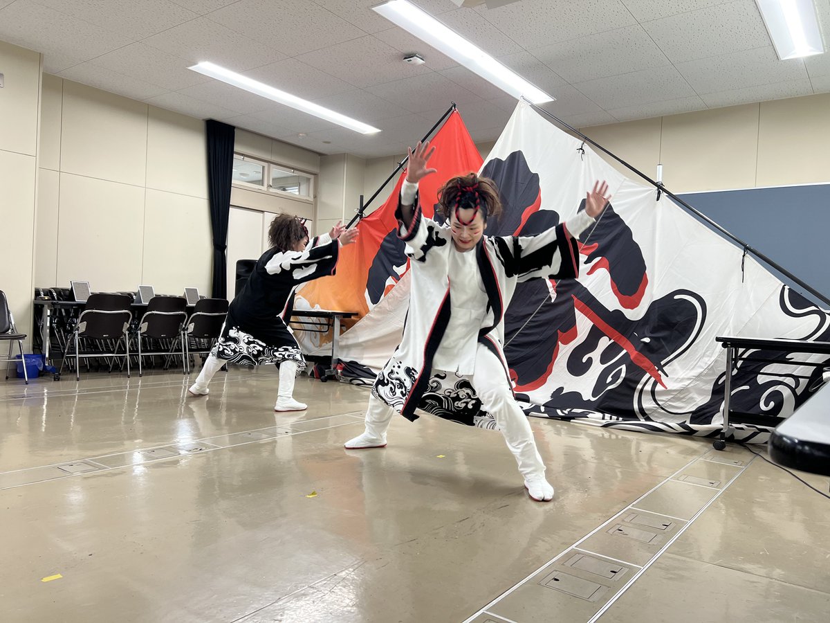 Kanpuhudou's tweet photo. 絶賛体験会中です‼️
皆で一緒に踊ったり衣装着て写真撮ったりしています☆彡

 #よさこい
 #神風宮古流星海 https://t.co/O7bykWaUWh