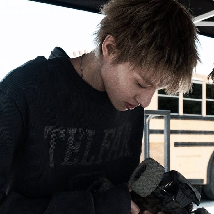 enkeyyt_'s tweet photo. a #martin one shot filo au

written by heli (@heliscrafts)

#cortis #cortismartin #au #filoau https://t.co/7JLLYF10zL