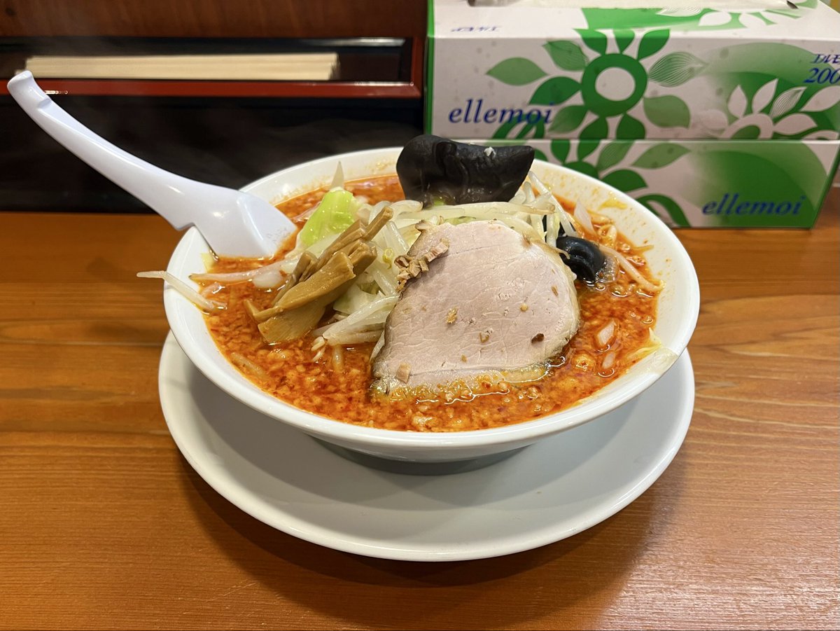 sower0250's tweet photo. ラーチャン家 新津店の背脂からしタンメン ラーチャンセット

#ラーメン #新潟ラーメン #ラーチャン家 https://t.co/w3PoBEUASx