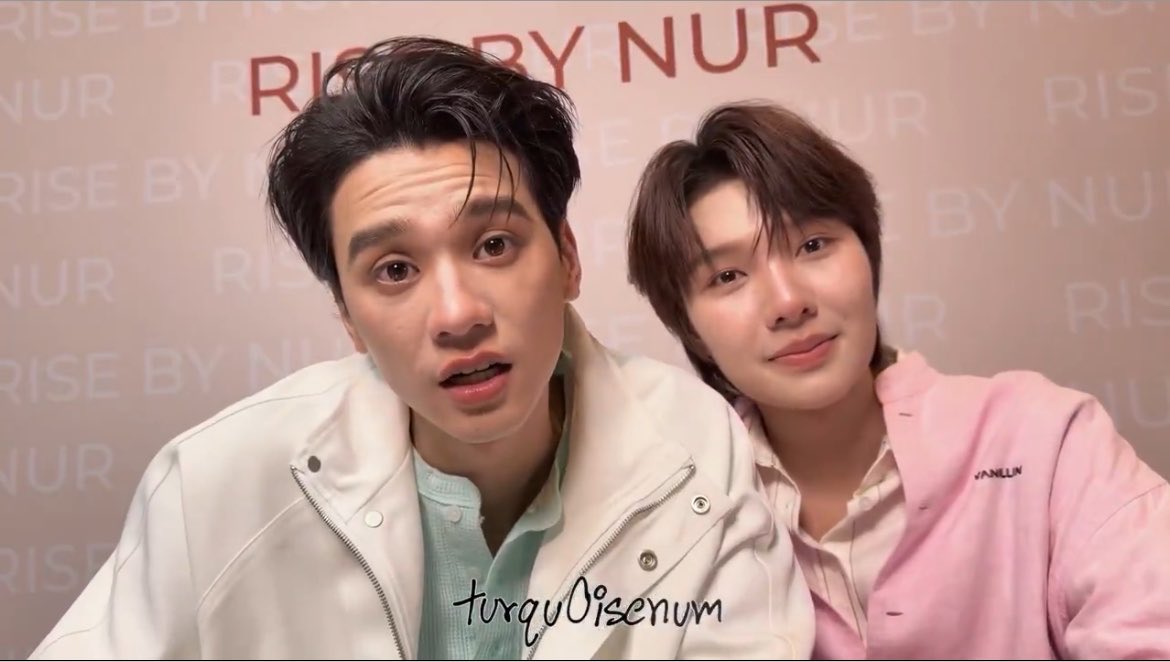haritrabbit's tweet photo. if i had a nickle for everytime kengnamping denied marriage rumors while sitting next to each other like a married couple i would have two nickles but why did it happen twice https://t.co/XKBgsWvKpg