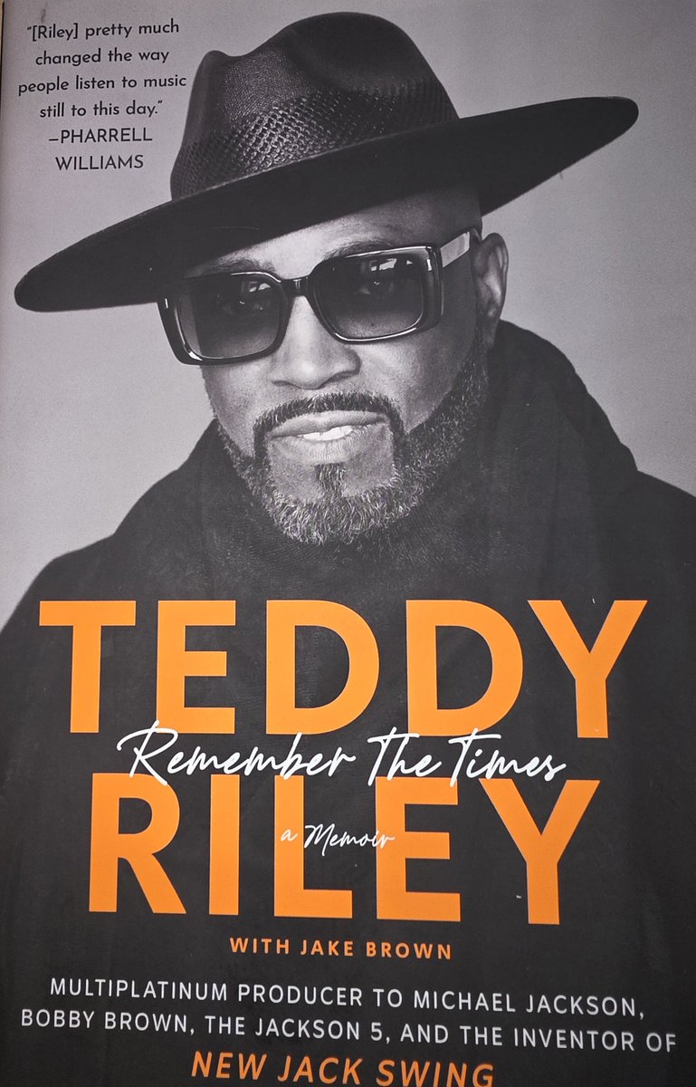luxurytax8's tweet photo. @yoshis_OAK In the building with the legendary Teddy Riley @TeddyRiley1
Yoshi's Oakland #teddyriley #music #musicindustry #newjackswing https://t.co/7FT6Ee5WAs