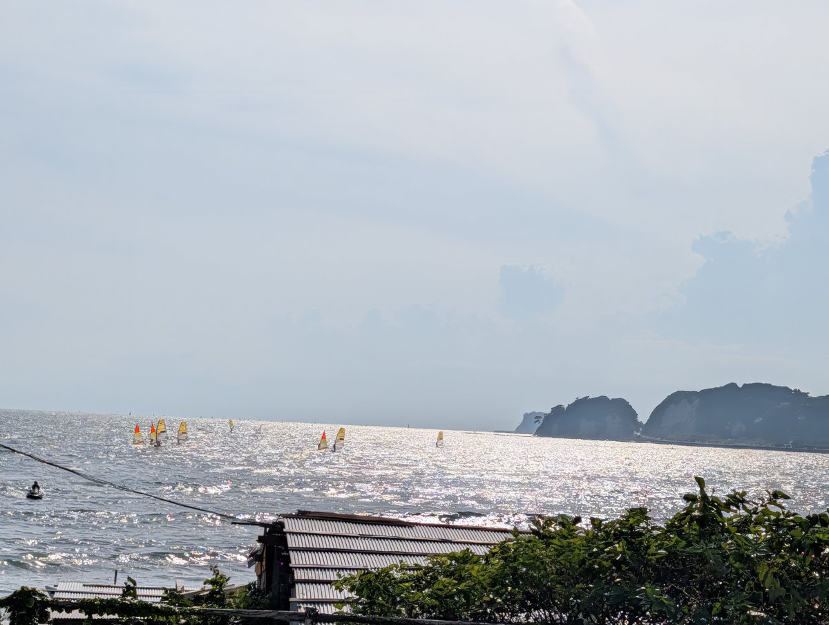 maririn_sup's tweet photo. 朝、起きれなかったです🥱

昼前に海🌊入ってウネリの中3キロほど漕ぎました、一瞬シュルシュルシュルって波に乗れると楽しい😃

でもウネリを中ターンで沈したらボードに登れなくてアセった💦
ウエストバッグが前にあったから引っかかっちゃった、慌てずリカバリーして事故のないように楽しもう🤗 https://t.co/PkxBPvcgpr
