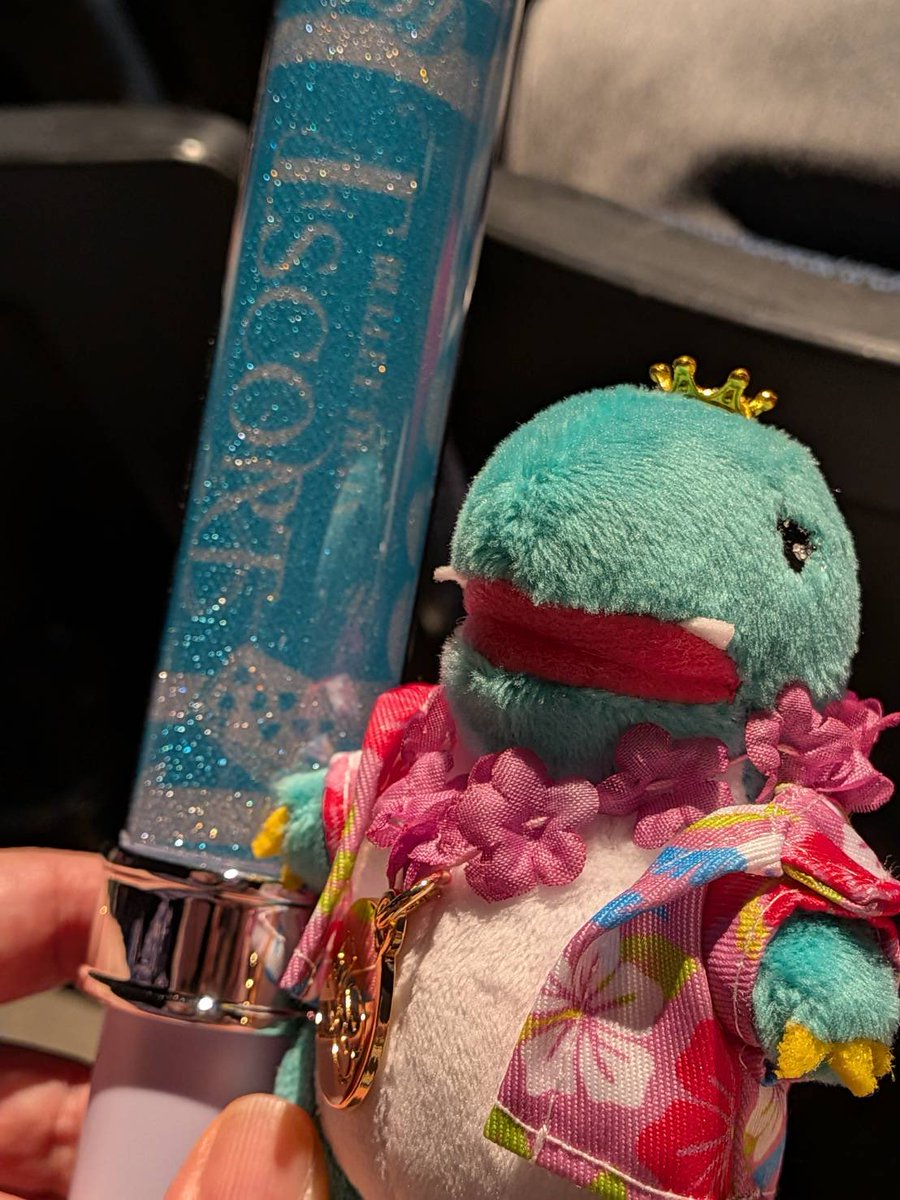 PvYMy4SlVBpo489's tweet photo. 楽しんでくるわ✨
#超特急_ESCORT https://t.co/aQK1Ayx5rX