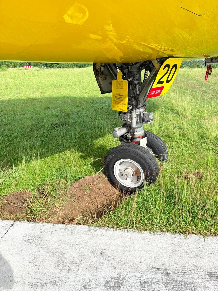 aviationbrk's tweet photo. Cebu Pacific Airbus A321-271NX gets stuck in the grass during a runway excursion while departing Butuan Bancasi Airport, Philippines.

The crew were attempting to make a turn to line up for departure on Runway 12 when the incident occurred.

The Civil Aviation Authority of the Philippines (CAAP) has temporarily suspended landing and take-off operations so that the aircraft can be rescued.