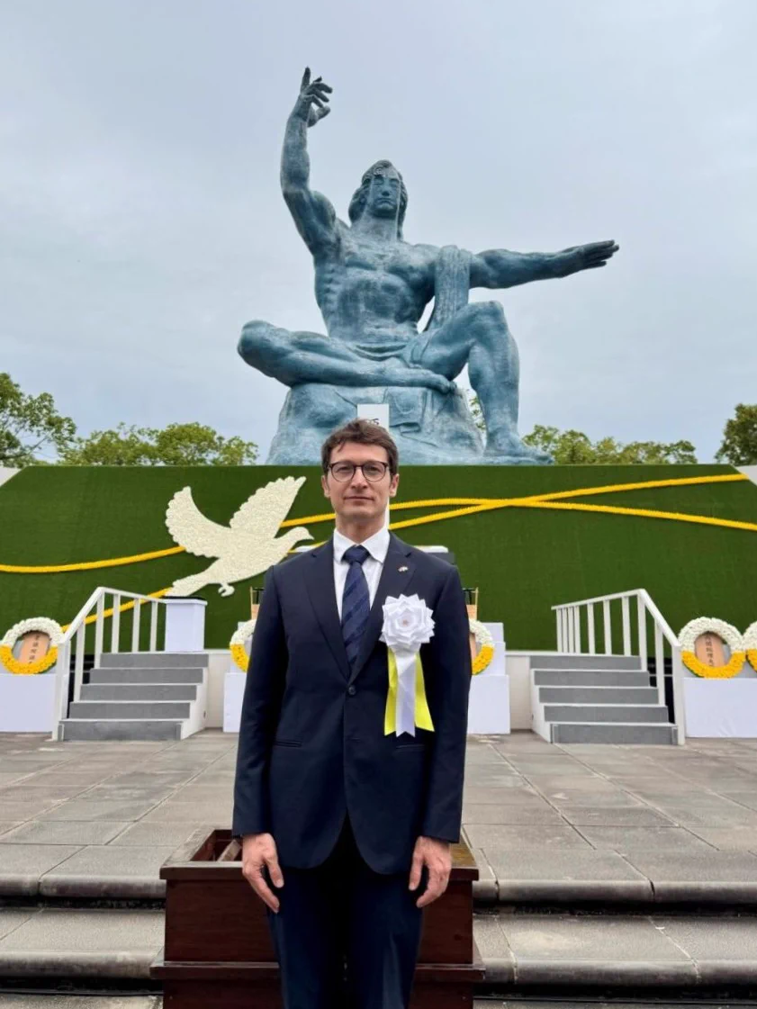 在日スイス大使館στο X: 