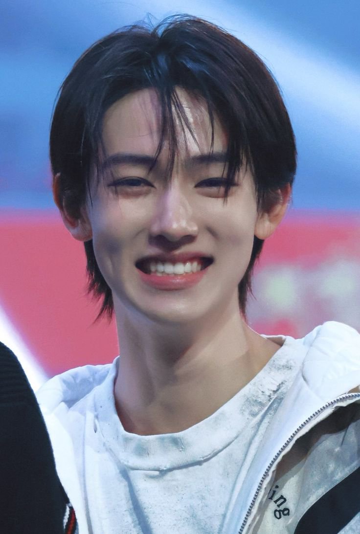 fnix_black's tweet photo. Holi :D Me dieron ganas de dibujar, y se me ocurrió dibujar a los miembros de @cortis_bighit. Empecé con Seonghyeon por decisión de la ruleta, y me gusta como quedaron. El primero me costó, pero luego se me soltó la mano. Tomé las fotos de referencia desde Pinterest.

#cortis https://t.co/MRkleFZ8pR