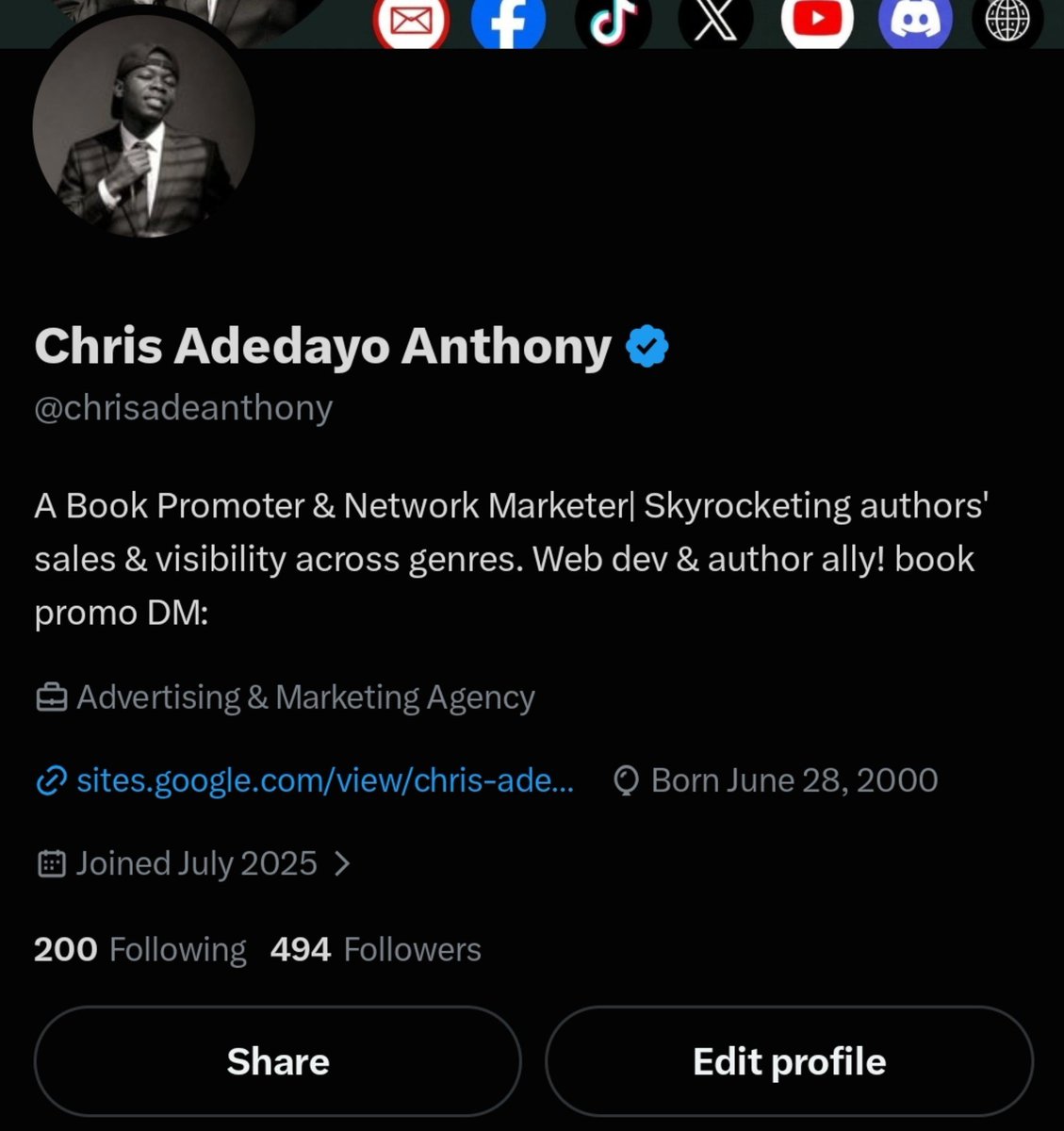 chrisadeanthony's tweet photo. I just got verified on Twitter thanks to X 🙂 

Happy Sunday and happy new week to you all. https://t.co/GHC5It02R9