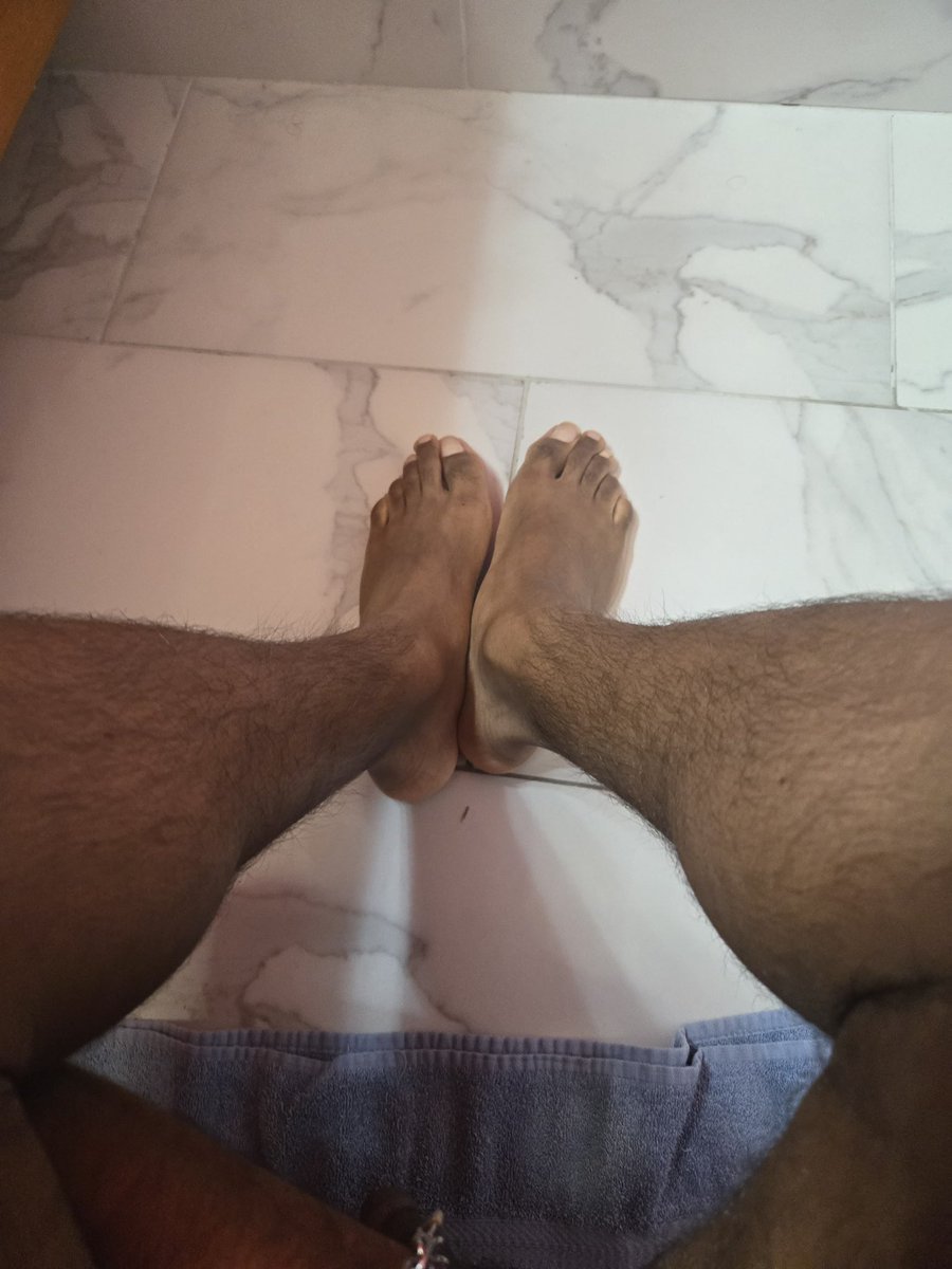 LoganM88857's tweet photo. Id love to give your cock a nice rub with them
#feetfetısh #mlm #memphis #freaks #feetlovers #bbc https://t.co/04KBBbQd8m