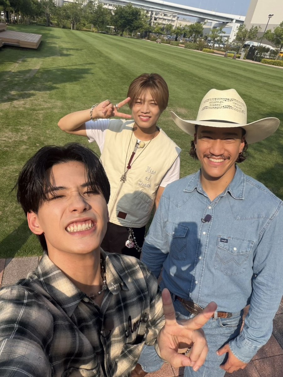 psyfe_official's tweet photo. [📸]

TBS「別冊!王様のブランチ」

Thank you !!

┈┈┈
TVer見逃し配信はこちら
https://t.co/SVcmOTEKws
┈┈┈
2nd ALBUM 『DIFFERENT』
https://t.co/JqcURgUJI5
┈┈┈

@tbs_pr @brunch_TBS
#PSYCHICFEVER #剣 #小波津志 #半田龍臣 https://t.co/p3F9HwozNt