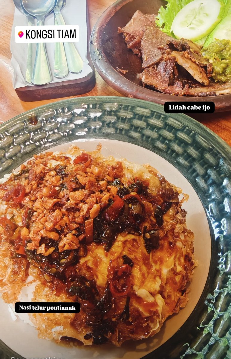 Andre_BramL's tweet photo. Gak nyangka di deket rumah ada kopitiam yang enak dan cozy. Kemana aja ya gw selama ini.

Namanya Kongsi Tiam, Jagakarsa. 
Nasi telur pontianaknya enak banget.
Cobain juga kulit ayamnya, garing dan berbumbu banget.

Kopinya juga surprisingly enak. https://t.co/xT7ccuHNr8