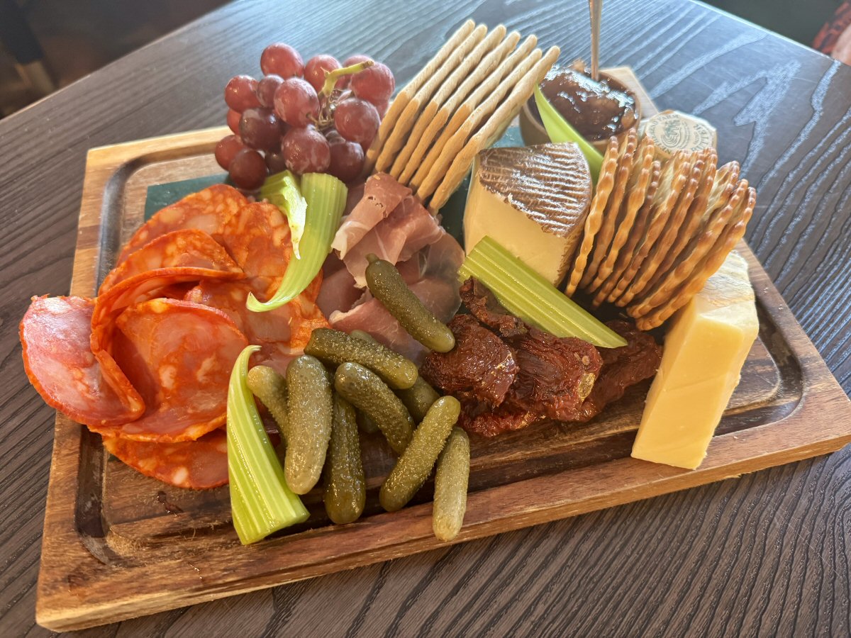 StickyBeakBlog's tweet photo. 🧀🍷 Cheese, charcuterie, small plates and a rather mighty “Petite” Grazing Board!
We headed to Brooks Deli and Wine Bar in Mickleover to try their evening offering 🔥
Read our full review 👇
https://t.co/9QHYqXd5zO
#Mickleover #Derby #DerbyshireFood https://t.co/9E5mwf2uZu