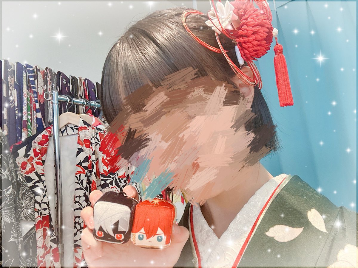 Razul_ll8's tweet photo. みんながキャラバンしてる中
人間は成人式の写真撮ってたワョ
　
(モザイクの自我) https://t.co/gxcPp5SyyO
