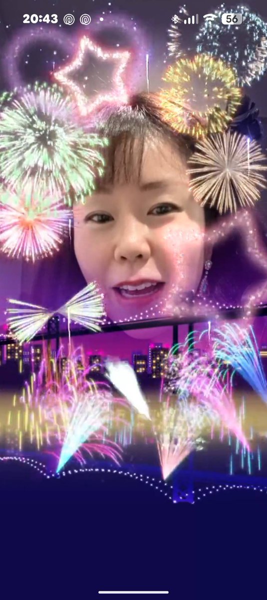 punamimi's tweet photo. 最後の夜に見せてくれた🎆スターマイン🌹
本当にありがとう🌹キラコメも沢山ありがとう
この瞬間の感動とリスナーさんからの勇気と優しさを忘れない
#パルム
#スターマイン
#花火
#夏の思い出
#感動 https://t.co/sOffFvJQZZ