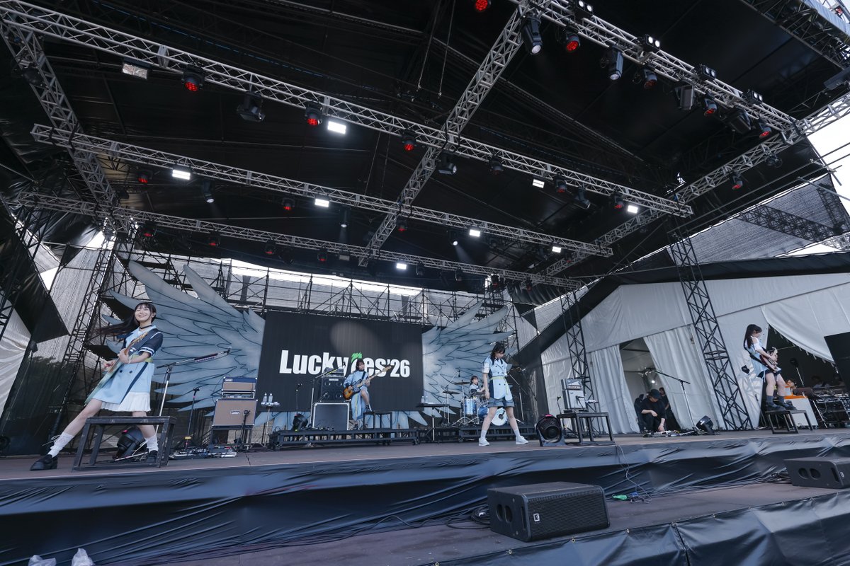 luckyfm_fes's tweet photo. 【SetList + Live Photos】MyGO!!!!!
LuckyFes'26
WING STAGE 8/9(日)  14:05〜
▶︎https://t.co/c56iof30QZ

【SetList】
1. 壱雫空
2. 羅永線
3. 孤壊牢
4. 証命讃歌
5. 影色舞
6. 砂寸奏
7. 往欄印

@bang_dream_mygo
#MyGO #バンドリ https://t.co/0CXhIGQPyV