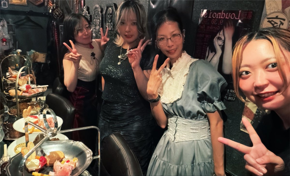 mint_alvvays's tweet photo. 禁遊のお茶会に参加させて頂きました🫖

お店を始めてから幽霊部員スタッフになってしまいましたが
凍えそうな季節にはまたしれっといるかもしれないので、宜しくお願いします🤲 https://t.co/LvpgwQMjvu
