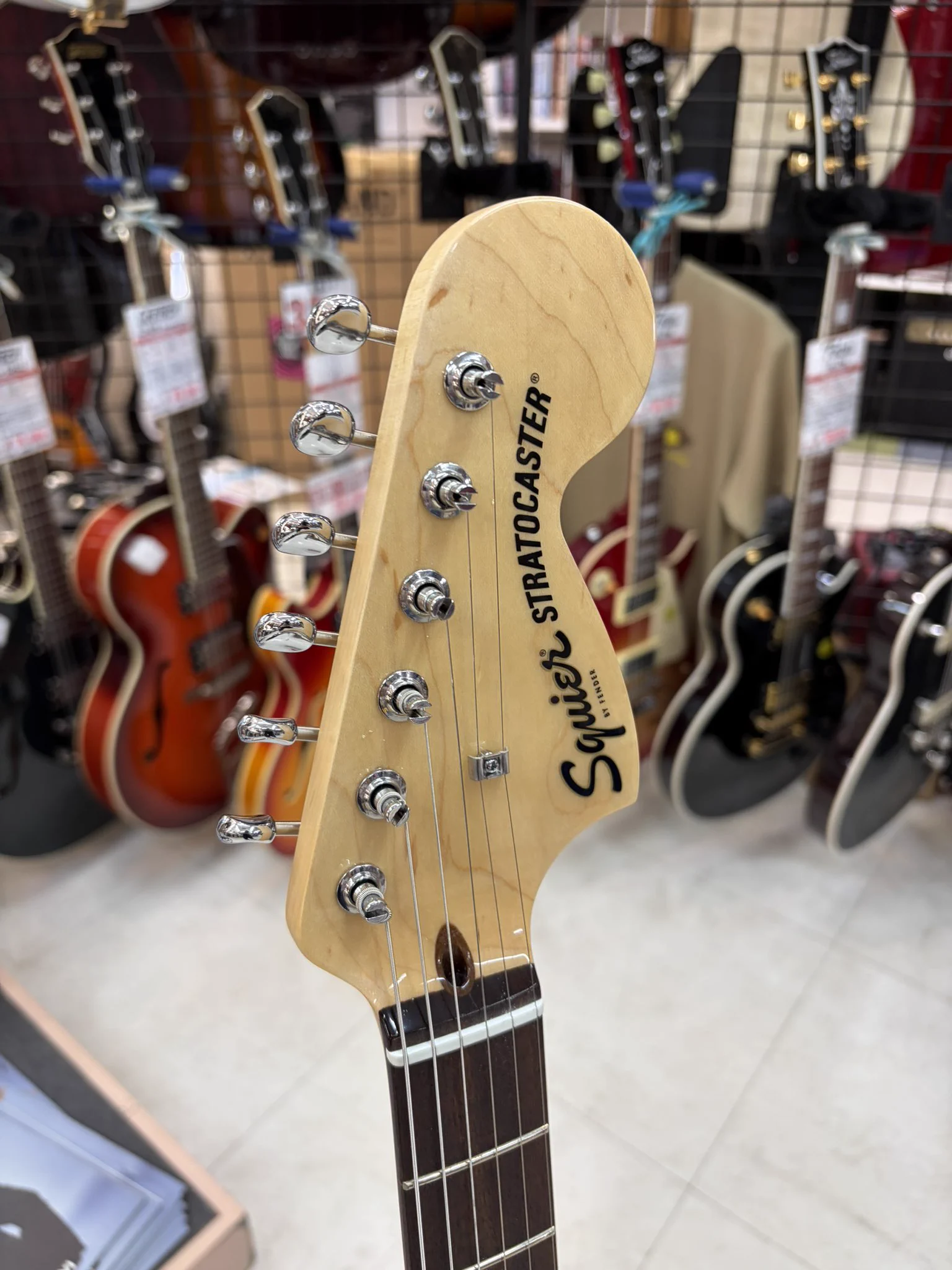 Squier Stratocaster モデル不明 タケダ楽器 on X: 