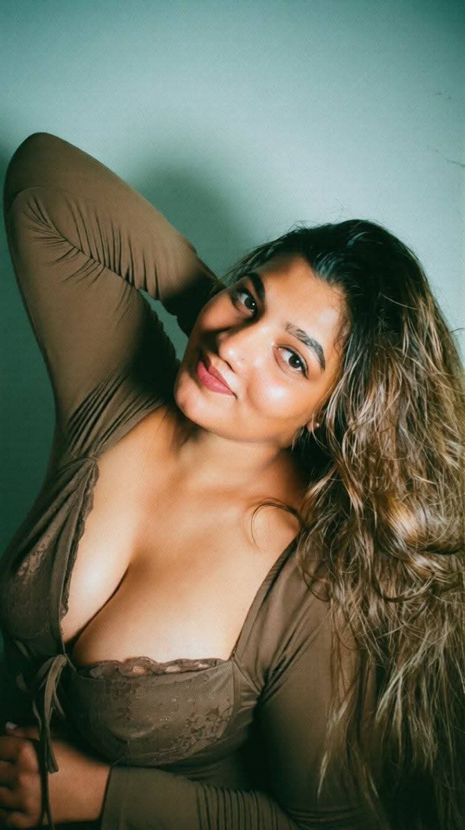 TheLugerDragon's tweet photo. ❤️‍🔥🧨🧨🧿🥵🥵🥵#Saranyasanthosh 

#Sara #Saranya #saraqueen #mallu https://t.co/HPoNEEmDGZ